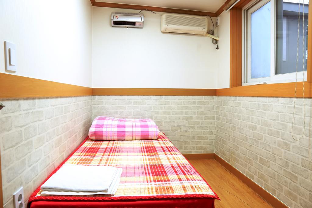 Seoul Myeongdong Stay Номер фото