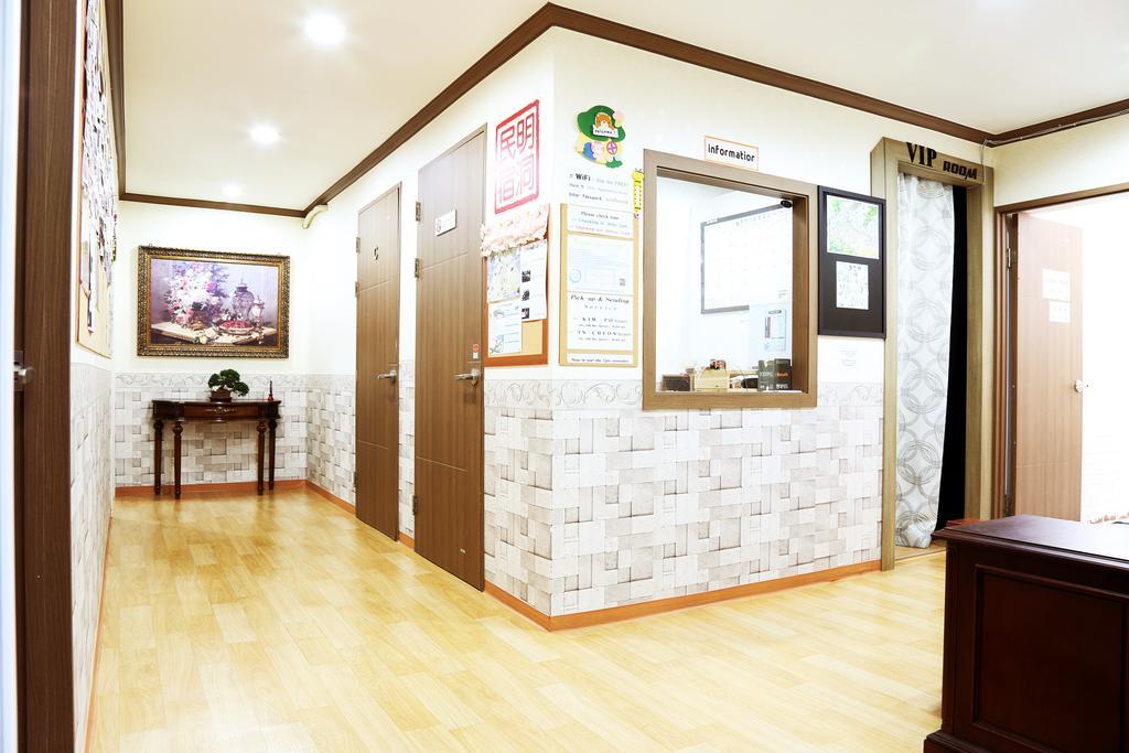 Seoul Myeongdong Stay Екстер'єр фото