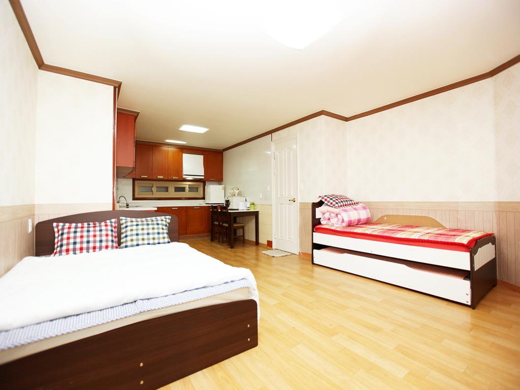Seoul Myeongdong Stay Номер фото