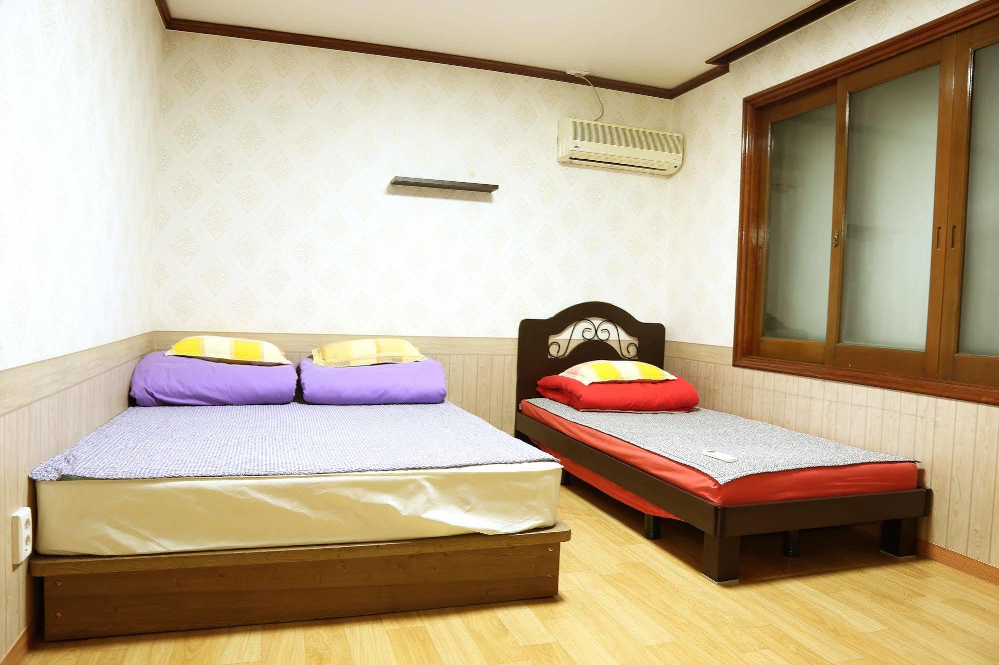 Seoul Myeongdong Stay Екстер'єр фото